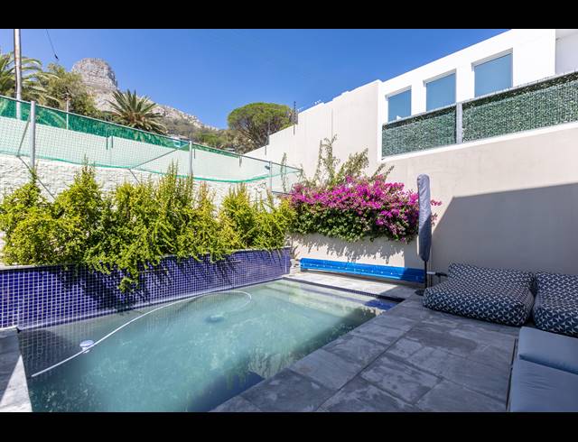 4 BEDROOM HOUSE SOLD IN BANTRY BAY